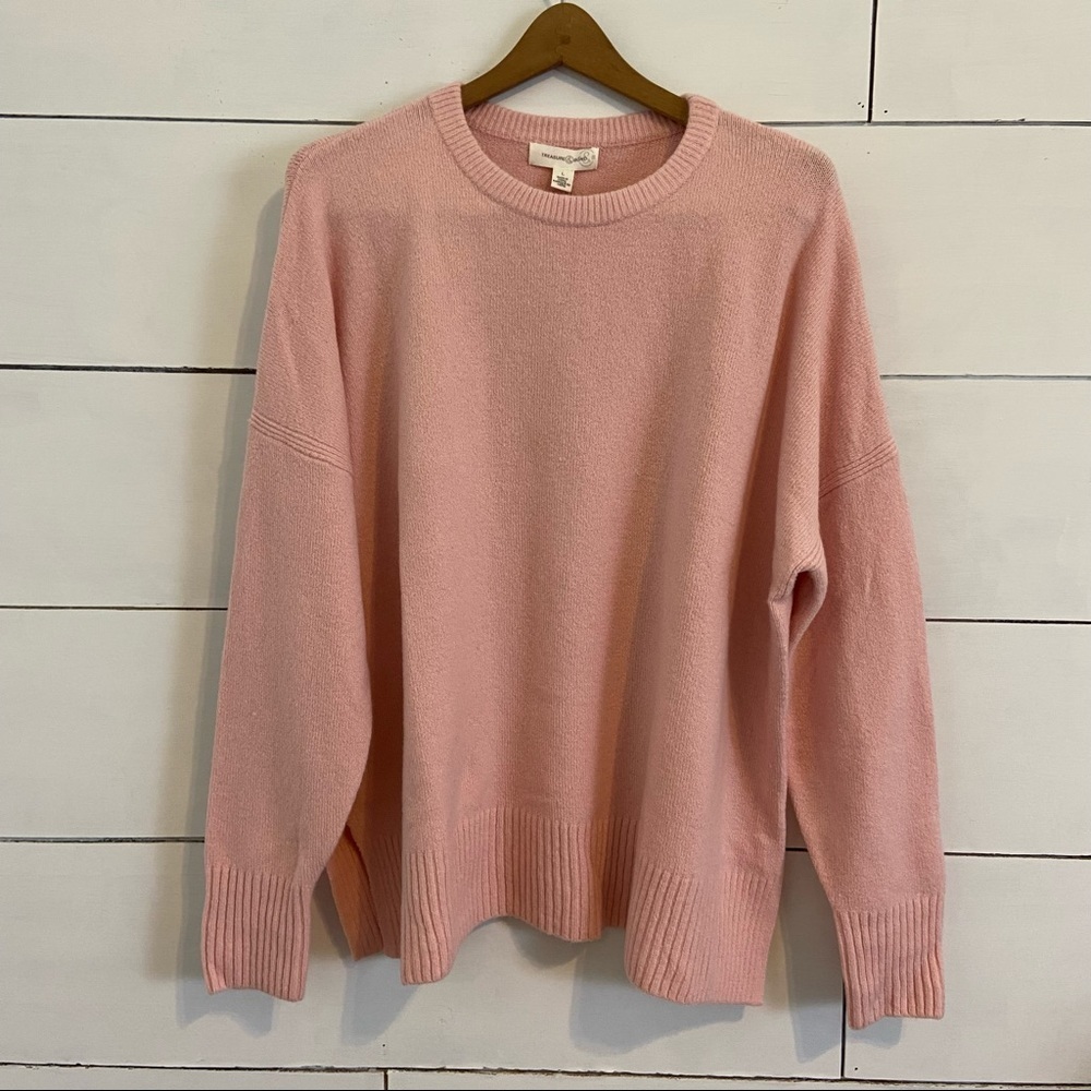Treasure & Bond Pink Slit Side Oversized Sweater. Size Large. NWT